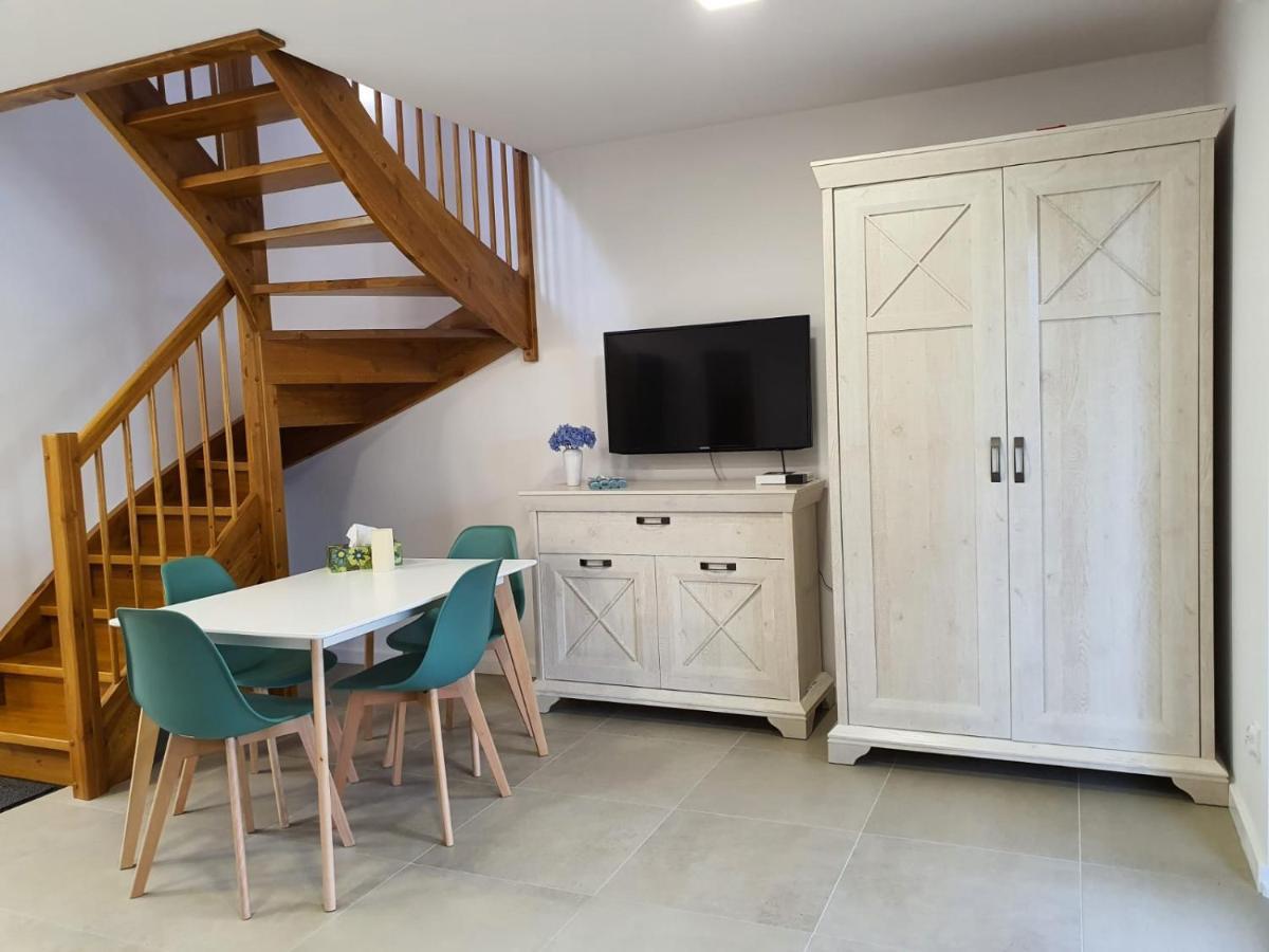 Stepnicka Keja Villa Stepnica ภายนอก รูปภาพ